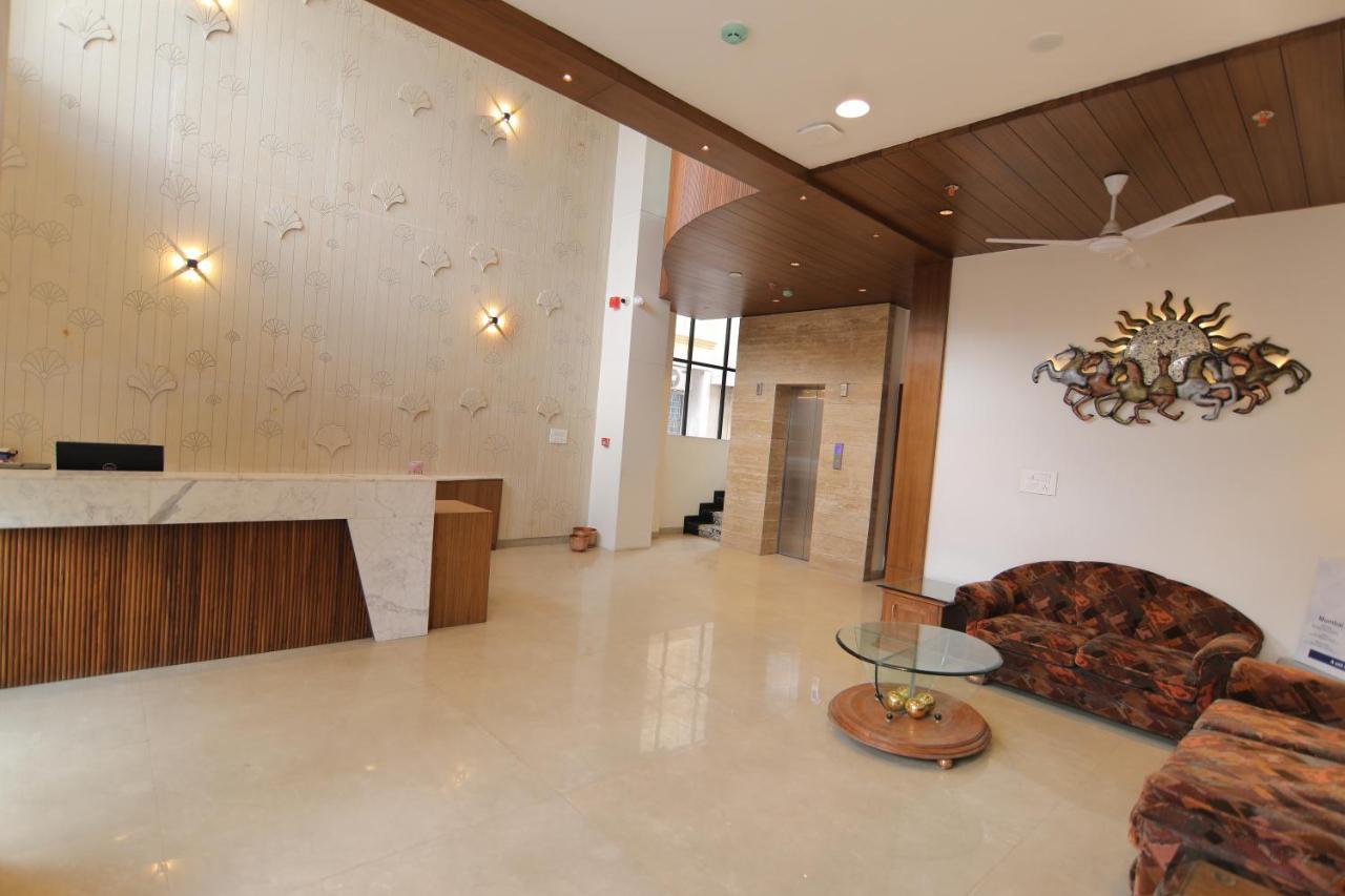 Hotel Mumbai House Express أُودايبور المظهر الخارجي الصورة